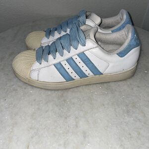 Adidas Superstar Women's White/Blue sky Low Top Shoes SZ 7.5